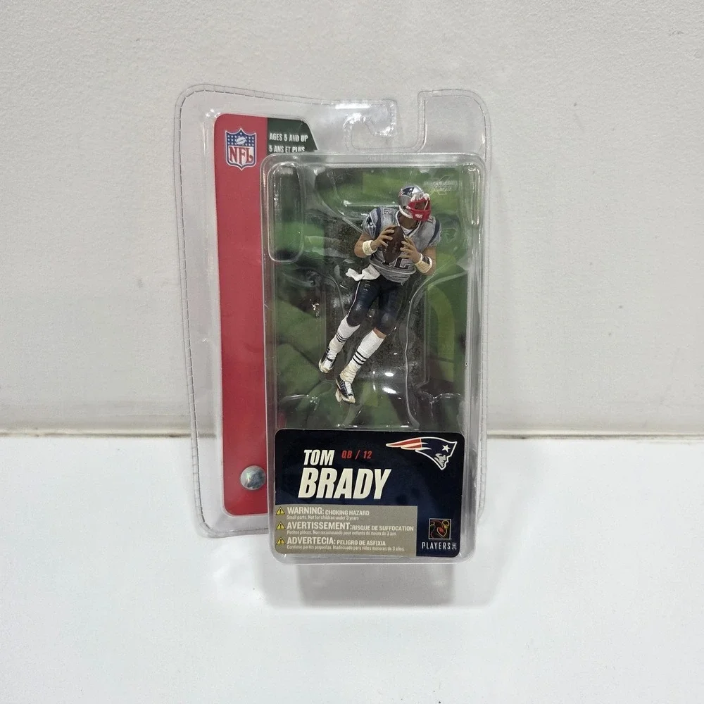 TOM BRADY MCFARLANE FIGURINE - NEW ENGLAND PATRIOTS - 3